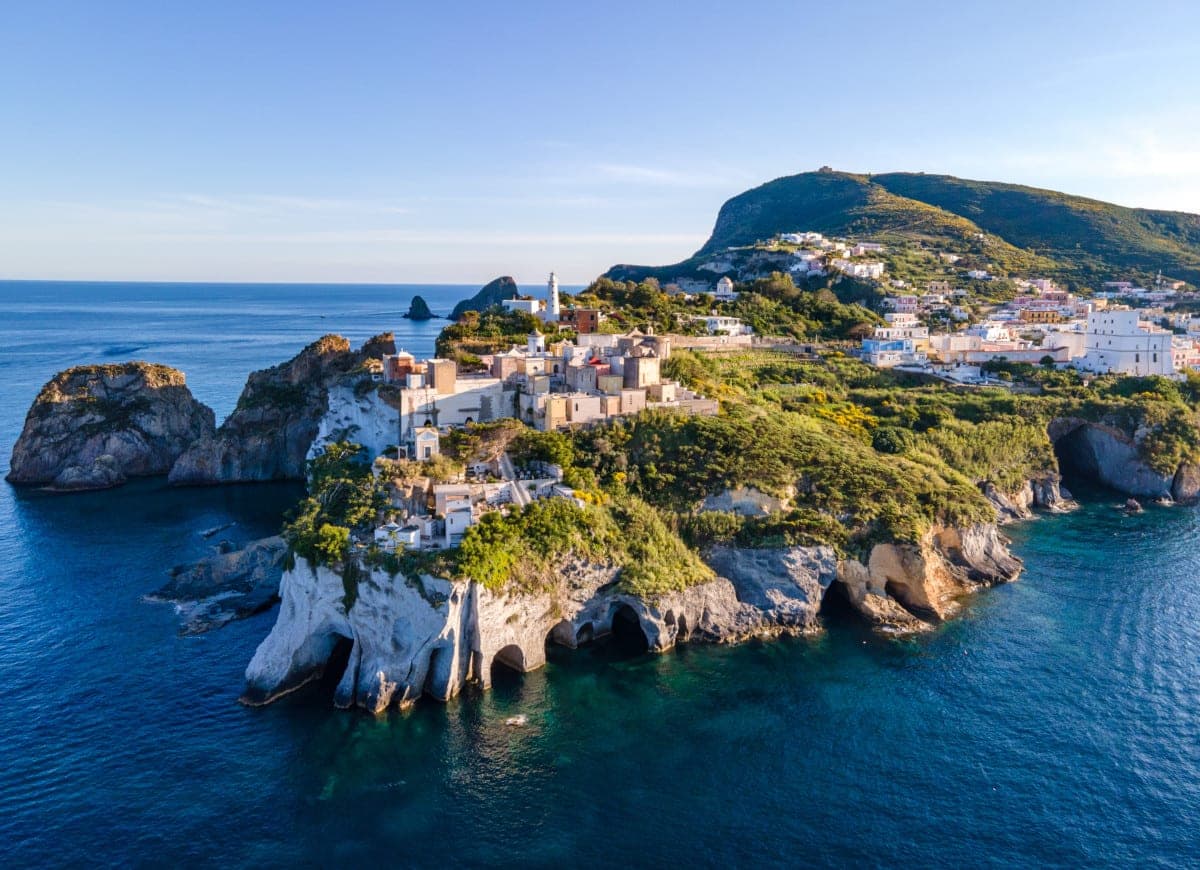 Rotte Pontine: L'Arcipelago del Silenzio